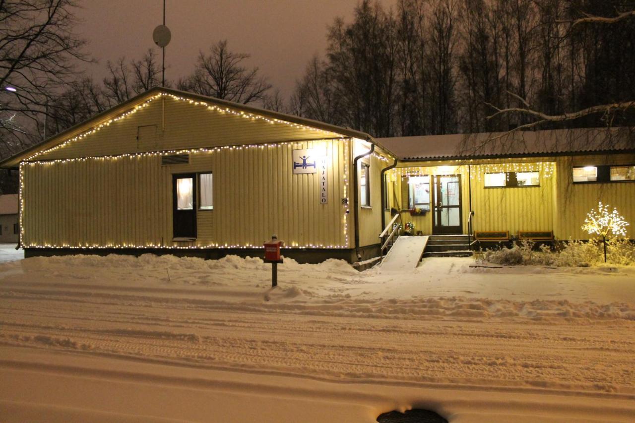 Guesthouse - Kuin Kotonaan Kotka Exterior foto